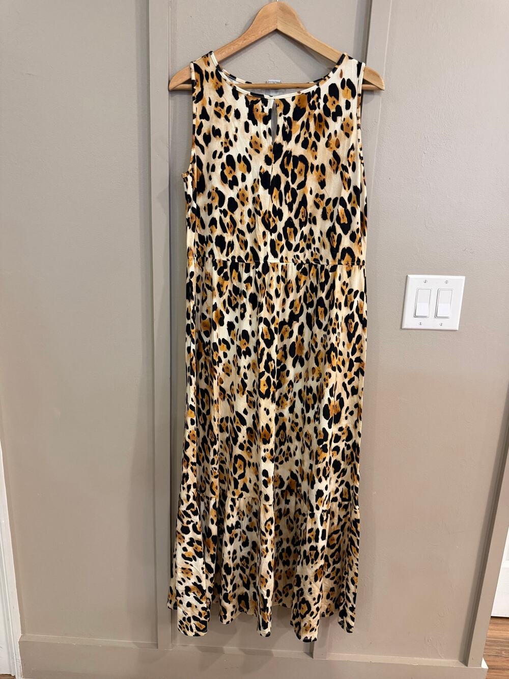 NWT CHICOS SZ 1 Leopard WOMEN